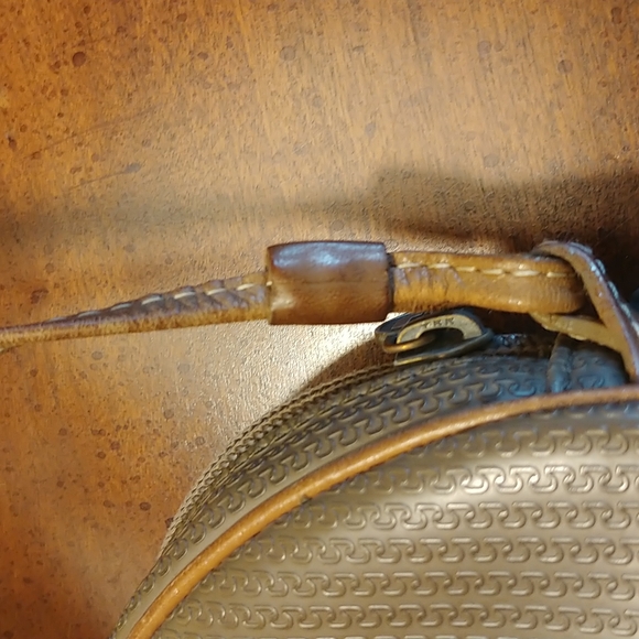 Vintage Charles Jourdan purse/crossbody - Picture 5 of 8